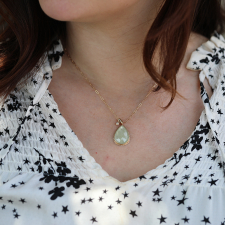 Teardrop Faceted Linen Sapphire Gold Necklace Image